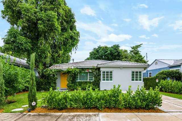 910 N M Street, Lake Worth Beach, FL 33460