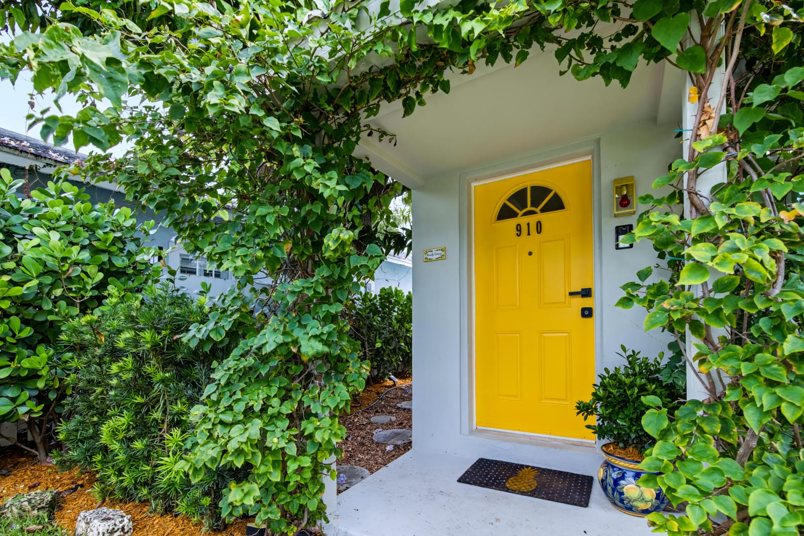 910 N M Street — photo 5