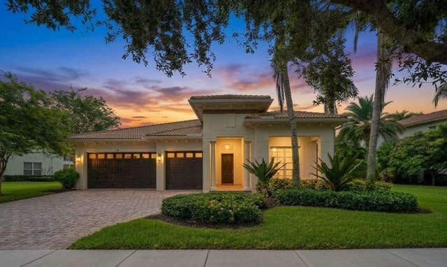 128 Umbrella Place, Jupiter, FL 33458
