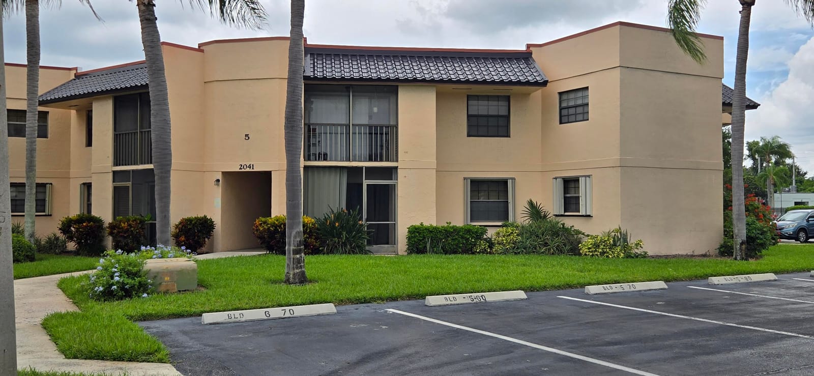 2041 NE COLLINS Circle 5-70, Jensen Beach, FL 34957 photo 2