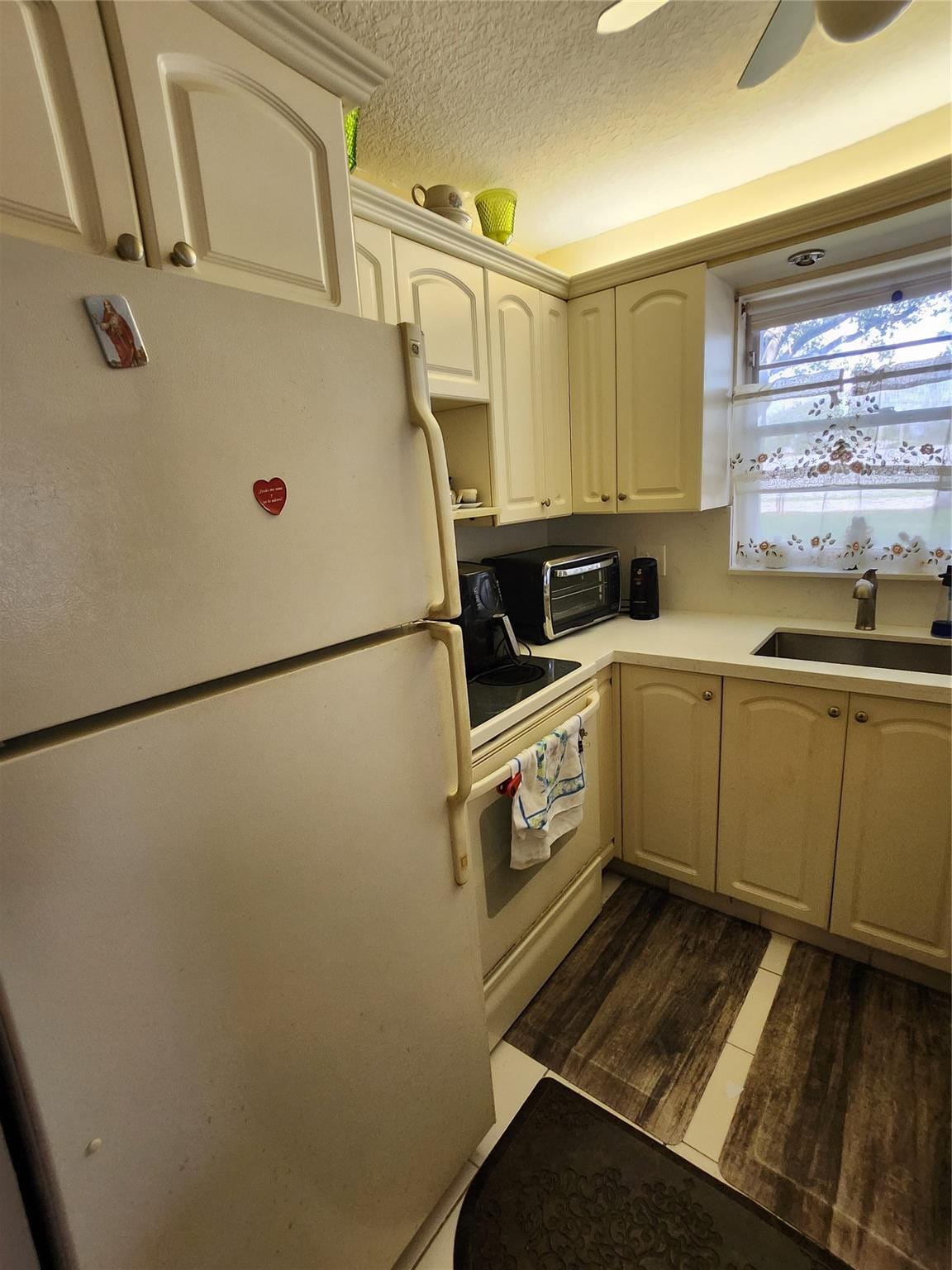 104 Westbury E — photo 10