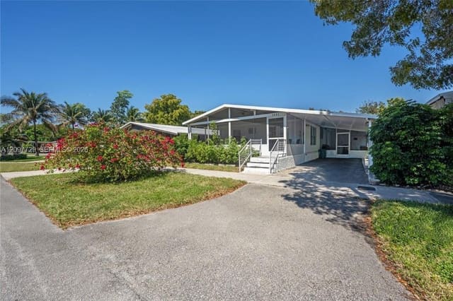 3031 SW 51st Street, Dania Beach, FL 33312