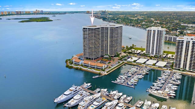 100 Lakeshore Drive 251, North Palm Beach, FL 33408