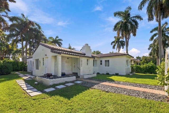 7821 Coquina Drive, North Bay Village, FL 33141