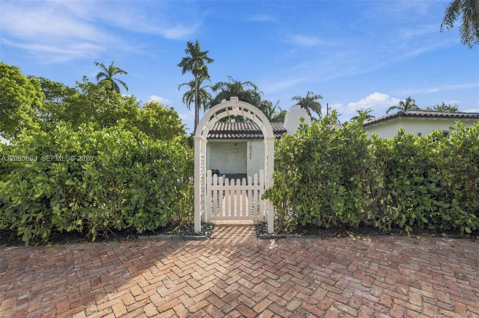 7821 Coquina Drive, North Bay Village, FL 33141 photo 13