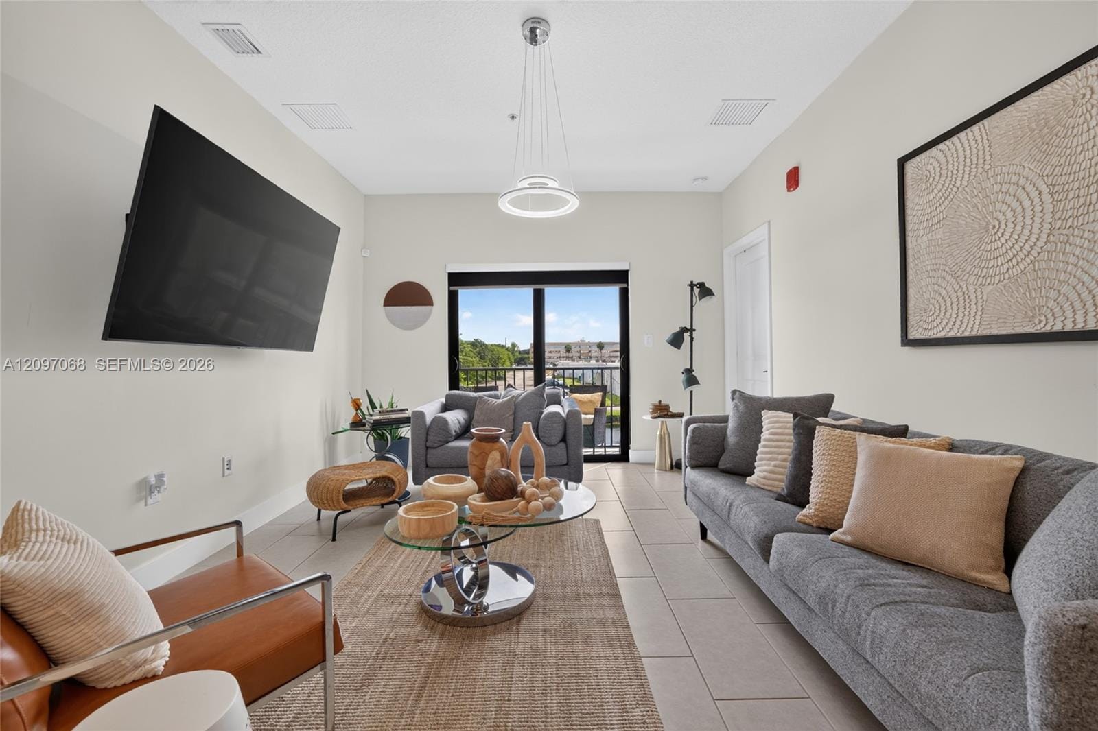 8167 NW 41st Street E-208, Doral, FL 33166 photo 2