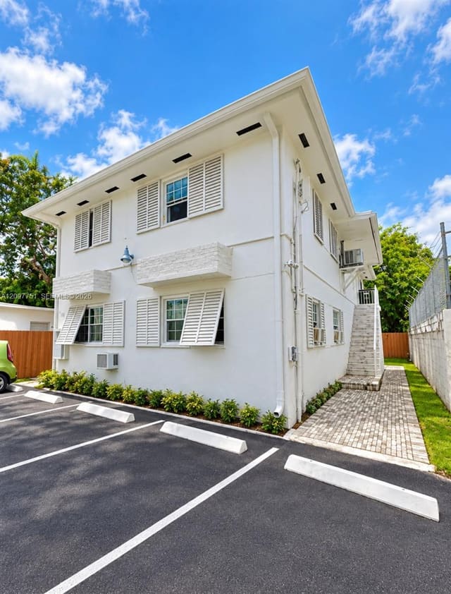 160 NW 62nd Street 3, Miami, FL 33150