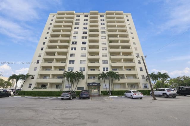 900 NE 18th Avenue 304, Fort Lauderdale, FL 33304