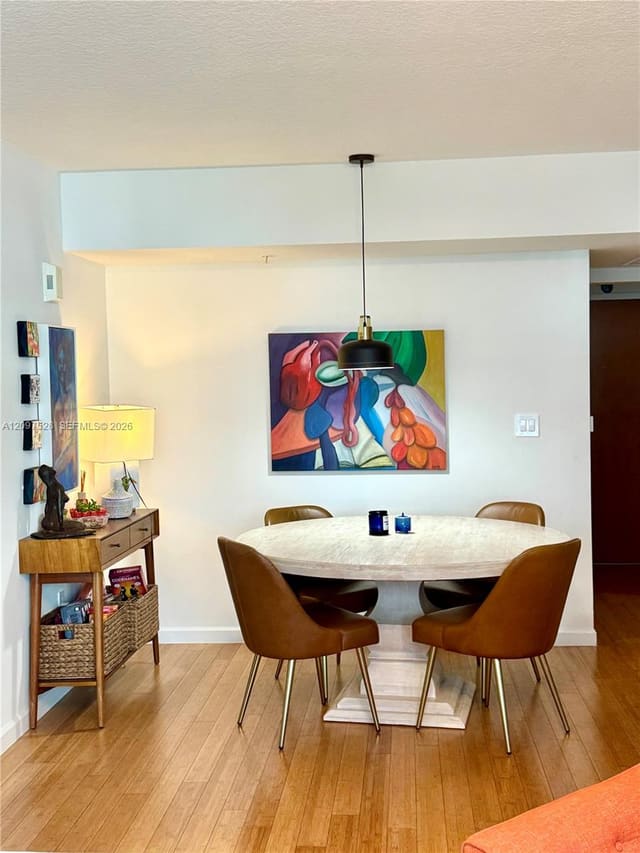 31 SE 5th Street 1708, Miami, FL 33131