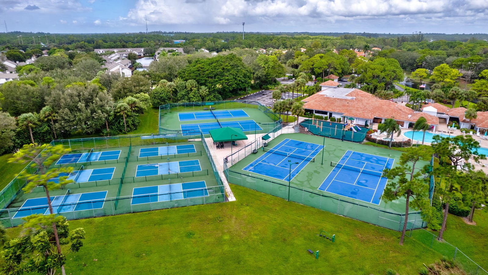 117 HAMMOCKS Court, Greenacres, FL 33413 photo 24