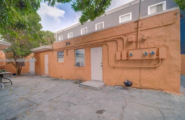 1429 SW 3rd Street 5, Miami, FL 33135