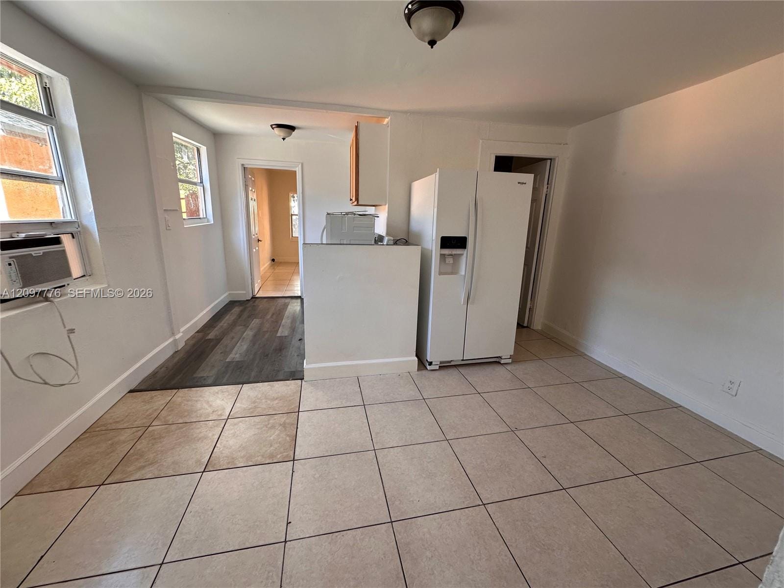 1429 SW 3rd Street 5 — photo 2