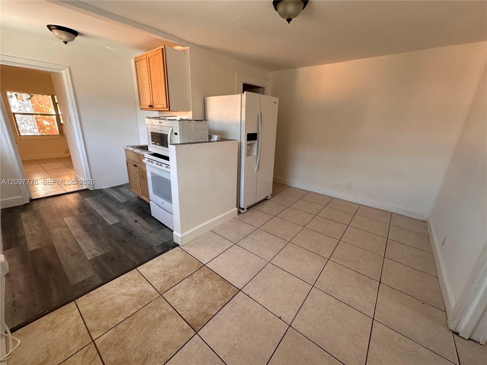1429 SW 3rd Street 5 — photo 3
