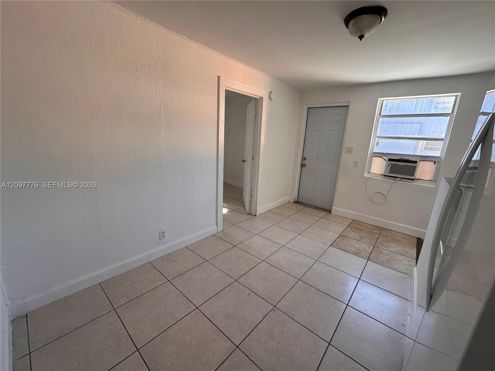1429 SW 3rd Street 5 — photo 4