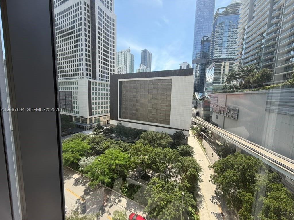 31 SE 6th Street 1103, Miami, FL 33131 photo 26