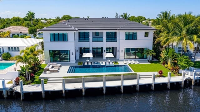 2648 NE 24TH Street, Lighthouse Point, FL 33064