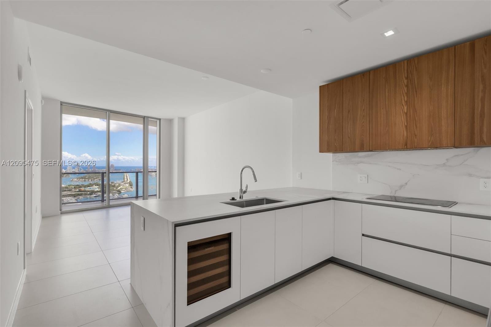 1400 Biscayne Boulevard 4105, Miami, FL 33132 photo 11