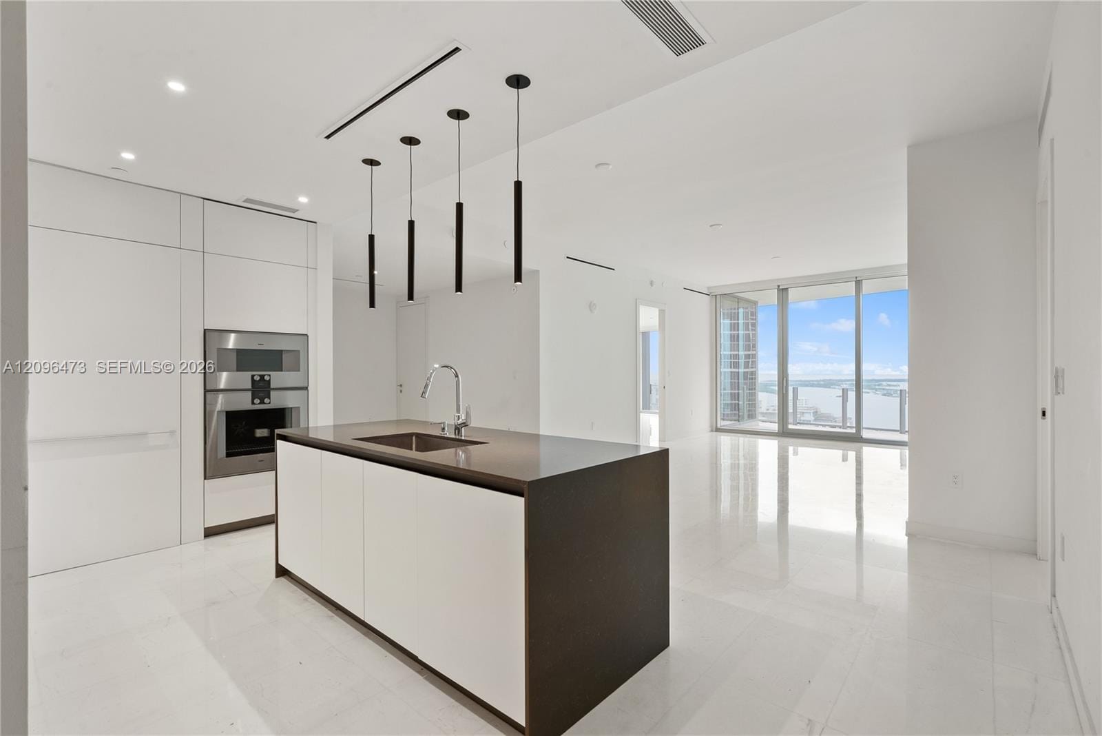300 Biscayne Boulevard Way 3805W — photo 2
