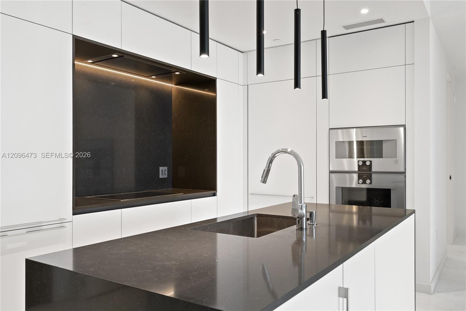 300 Biscayne Boulevard Way 3805W — photo 11