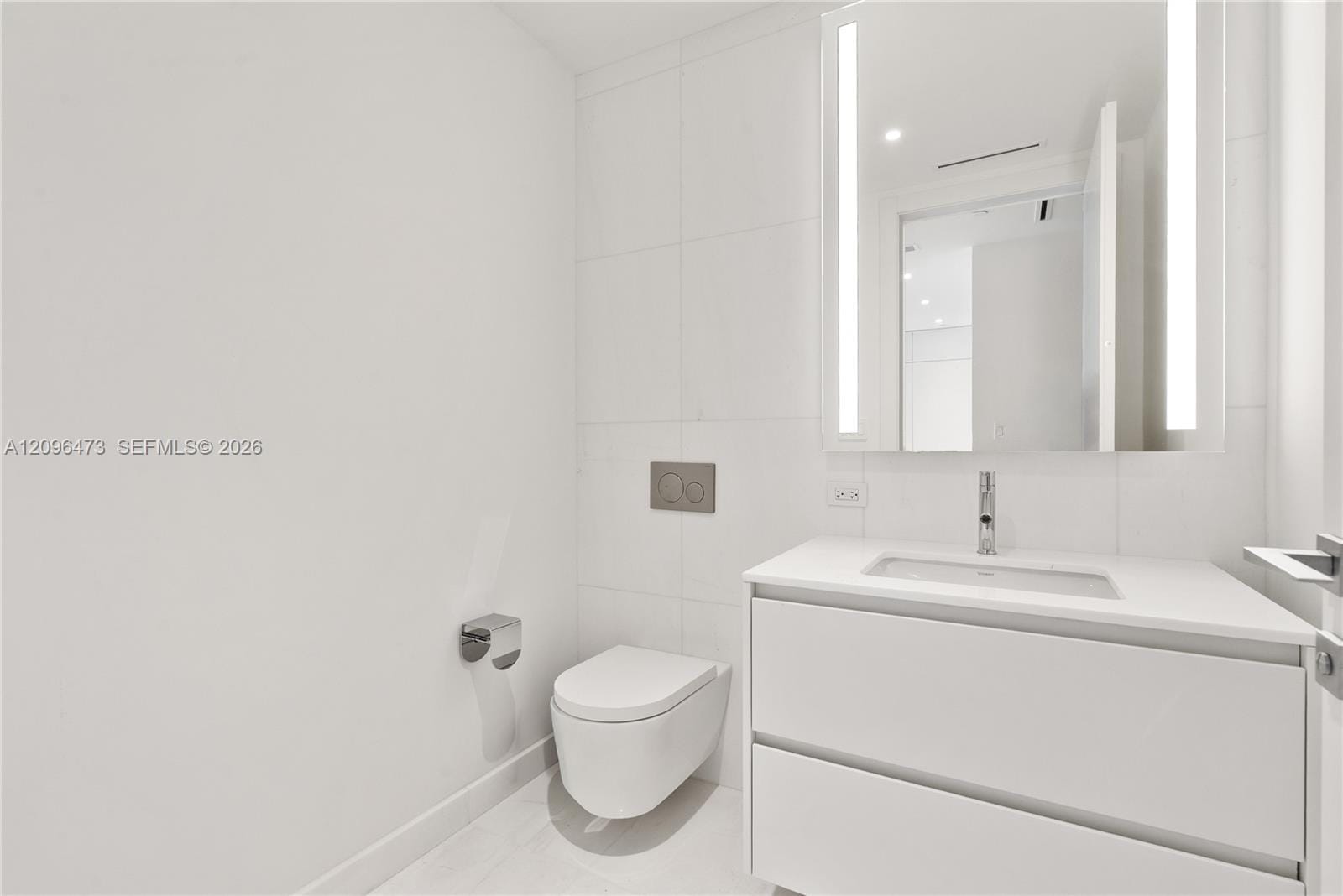300 Biscayne Boulevard Way 3805W — photo 9