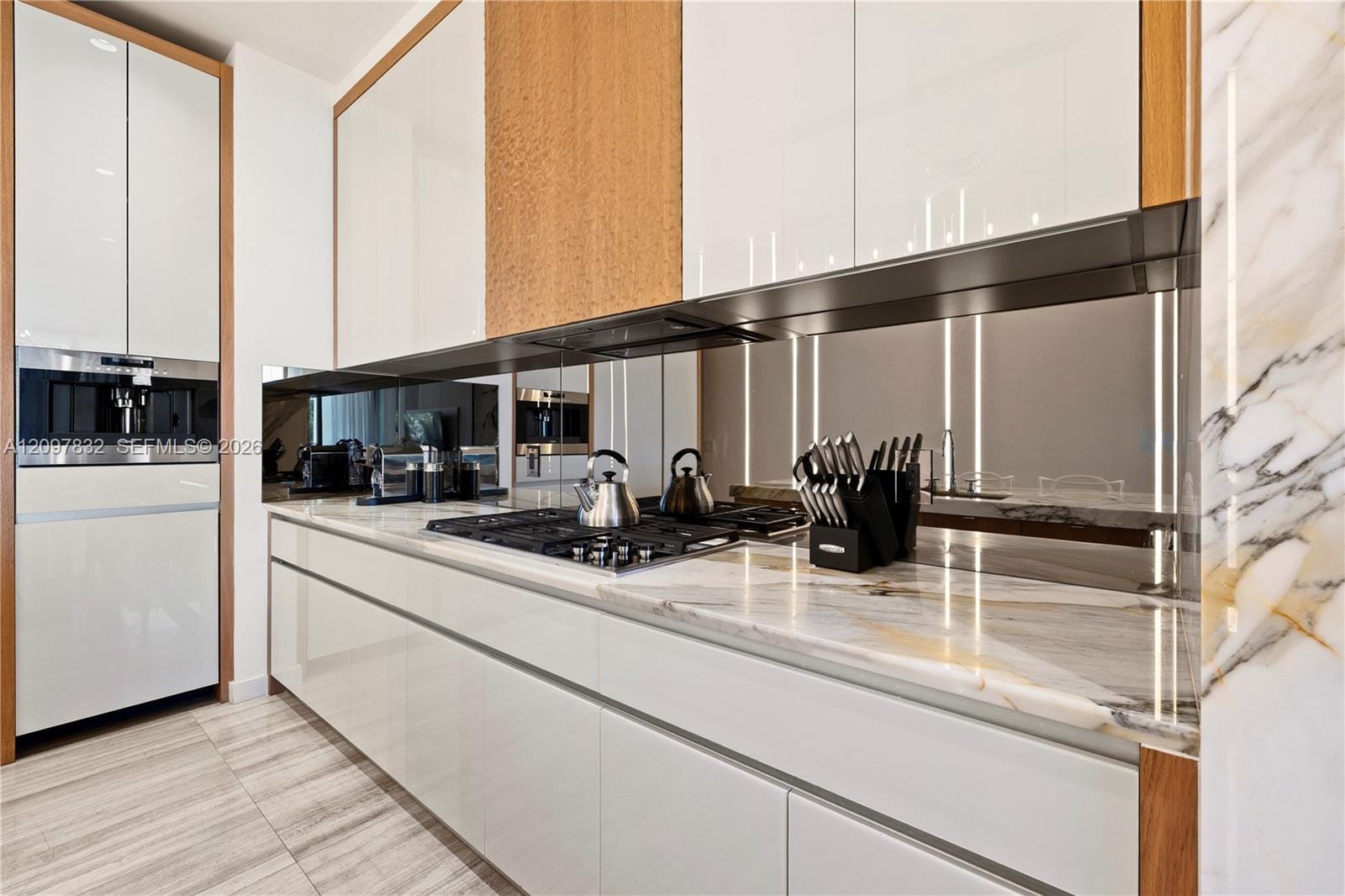 2821 S Bayshore Drive 6B — photo 8