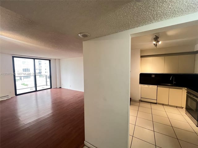 18151 NE 31st Court 504, Aventura, FL 33160