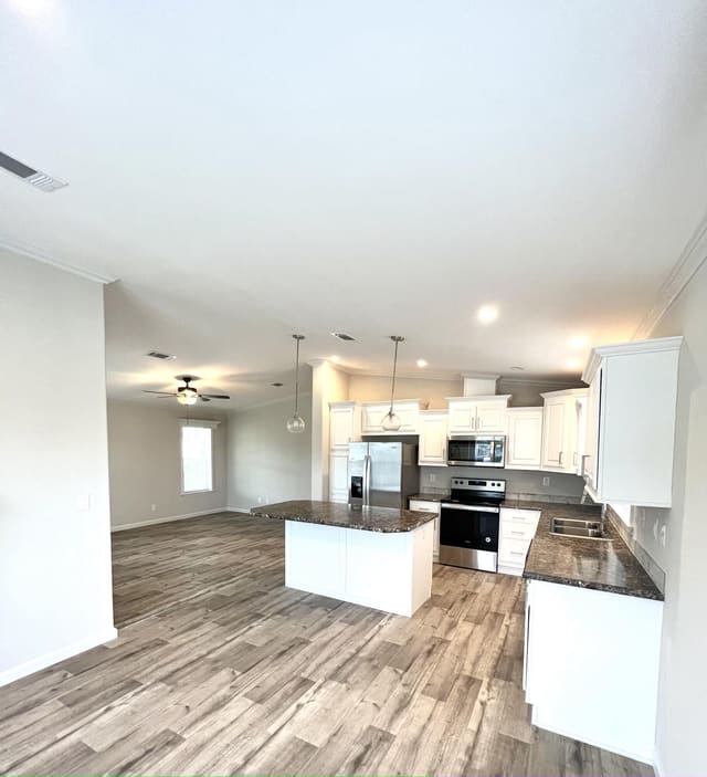 4099 74th Road N 409, West Palm Beach, FL 33404