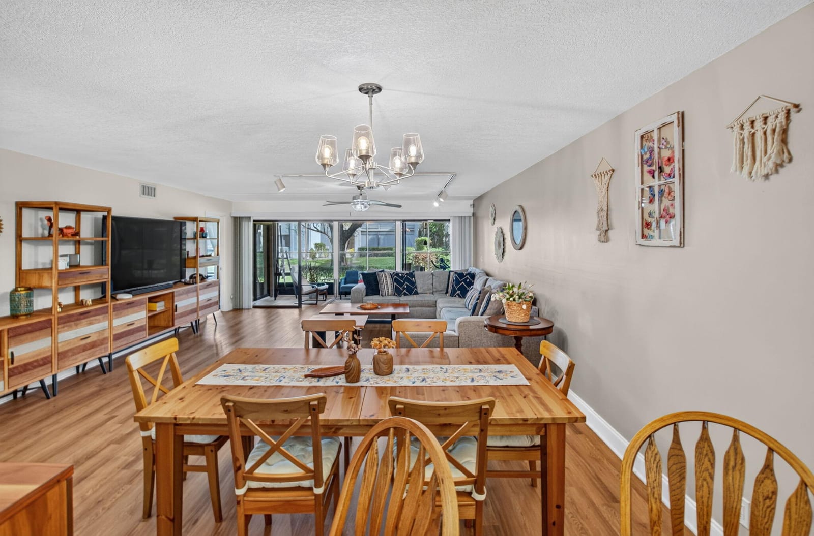5560 FAIRWAY PARK Drive 103 — photo 12