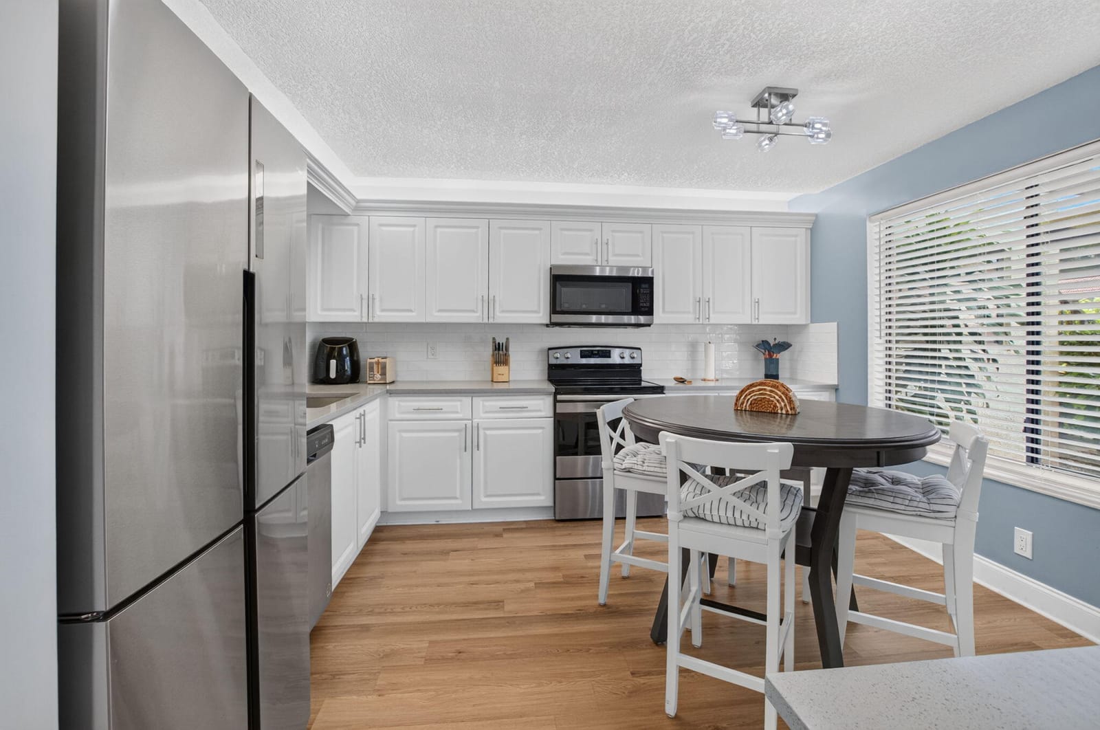5560 FAIRWAY PARK Drive 103 — photo 6