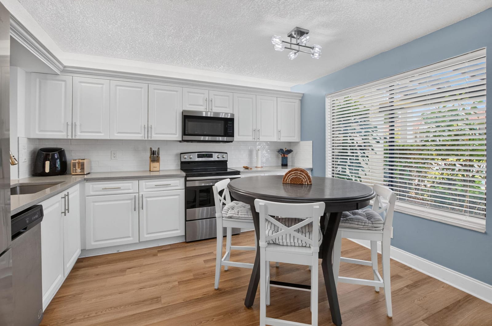 5560 FAIRWAY PARK Drive 103 — photo 7