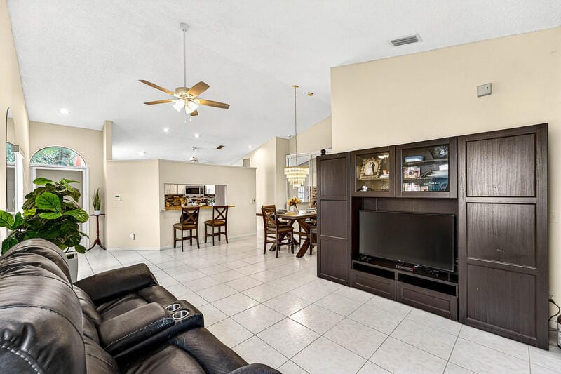 7888 Lexington Club Boulevard B — photo 6