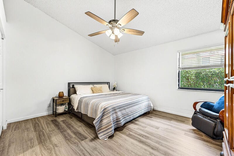7888 Lexington Club Boulevard B — photo 10