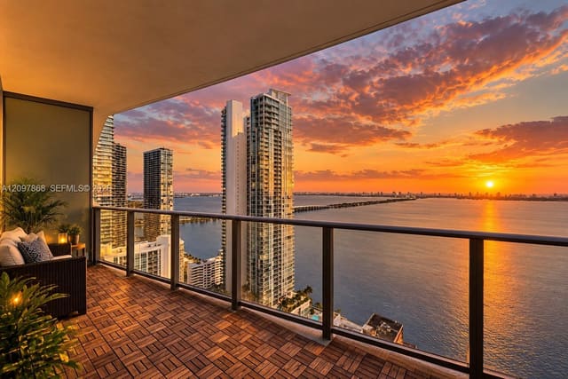 460 NE 28th Street 3403, Miami, FL 33137