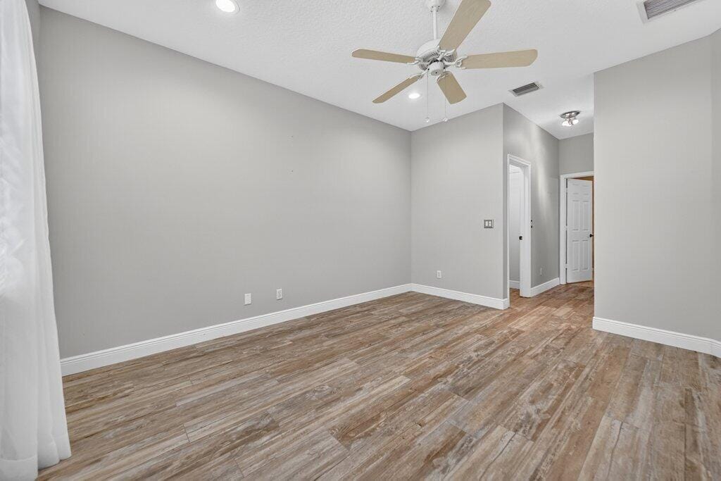 1559 SE TIDEWATER Place, Stuart, FL 34997 photo 9