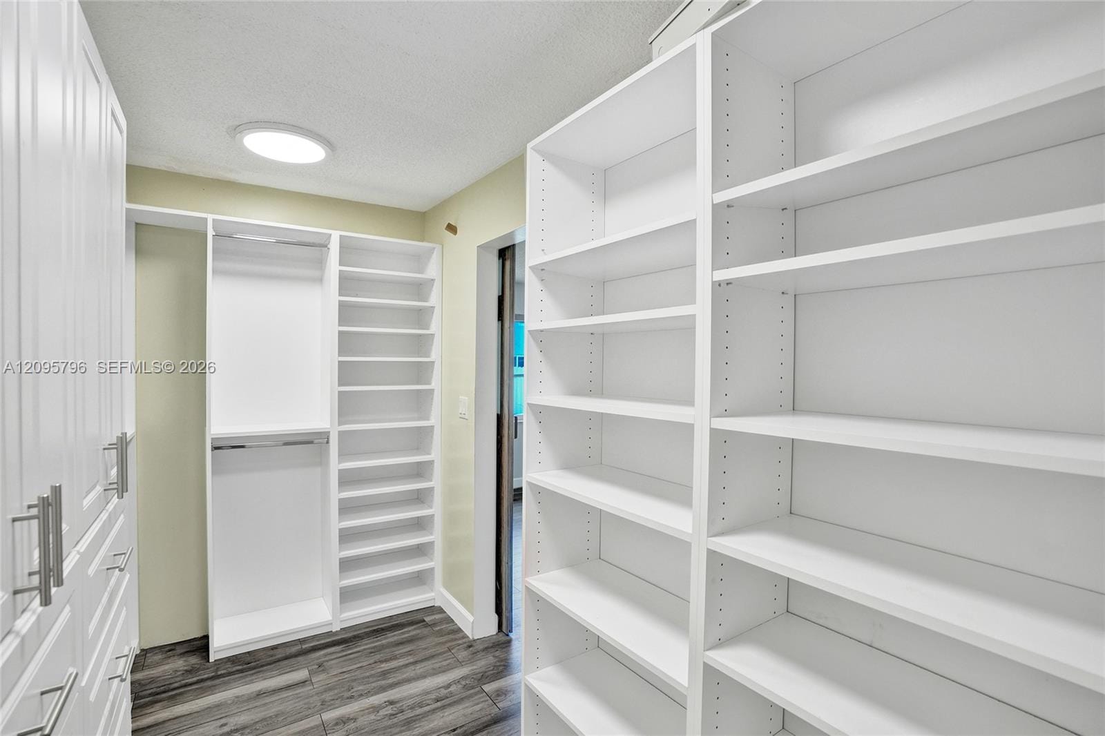20102 NW 62nd Avenue, Hialeah, FL 33015 photo 13