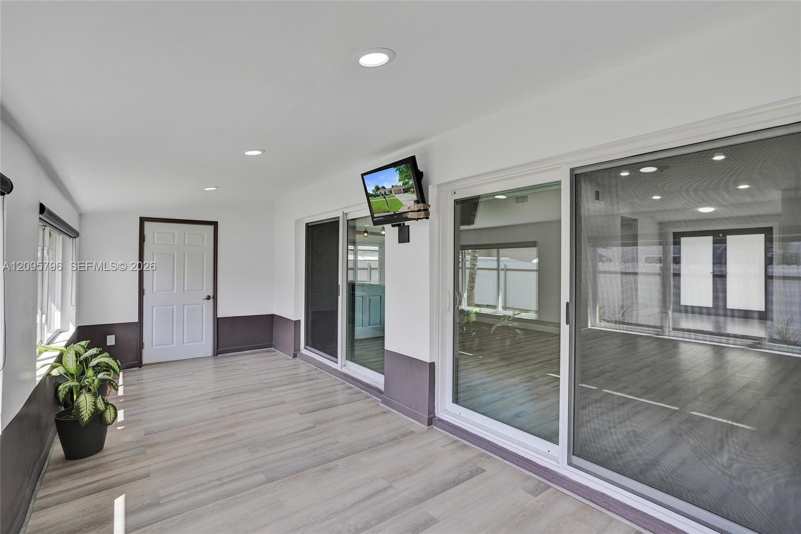 20102 NW 62nd Avenue, Hialeah, FL 33015 photo 26