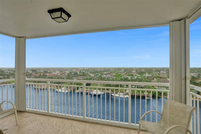 1050 HILLSBORO MILE 805W, Hillsboro Beach, FL 33062