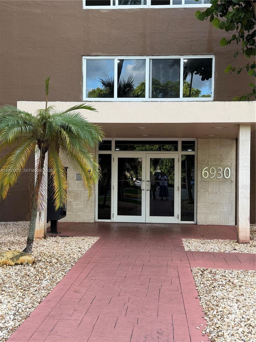6930 Miami Gardens Drive 1-103, Hialeah, FL 33015 photo 28