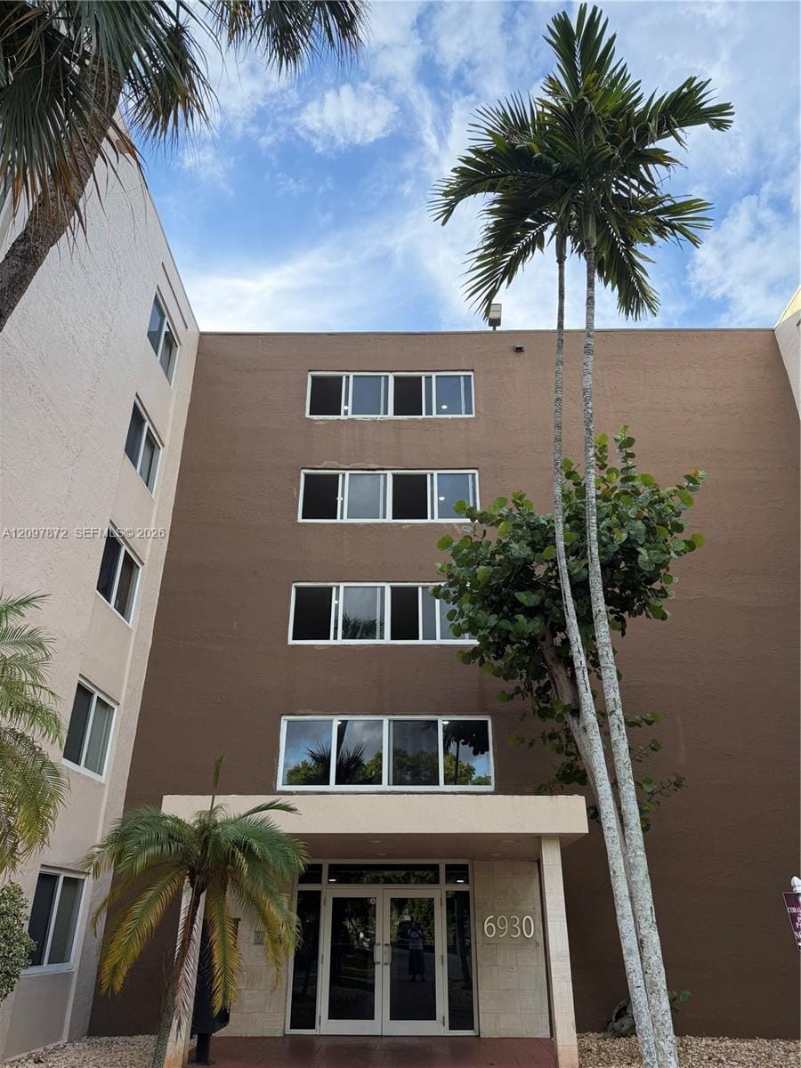 6930 Miami Gardens Drive 1-103, Hialeah, FL 33015 photo 29