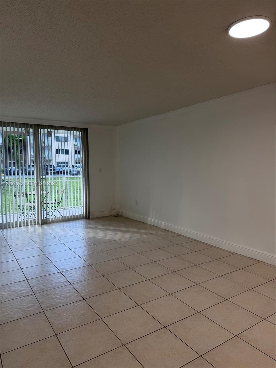 6930 Miami Gardens Drive 1-103, Hialeah, FL 33015 photo 7