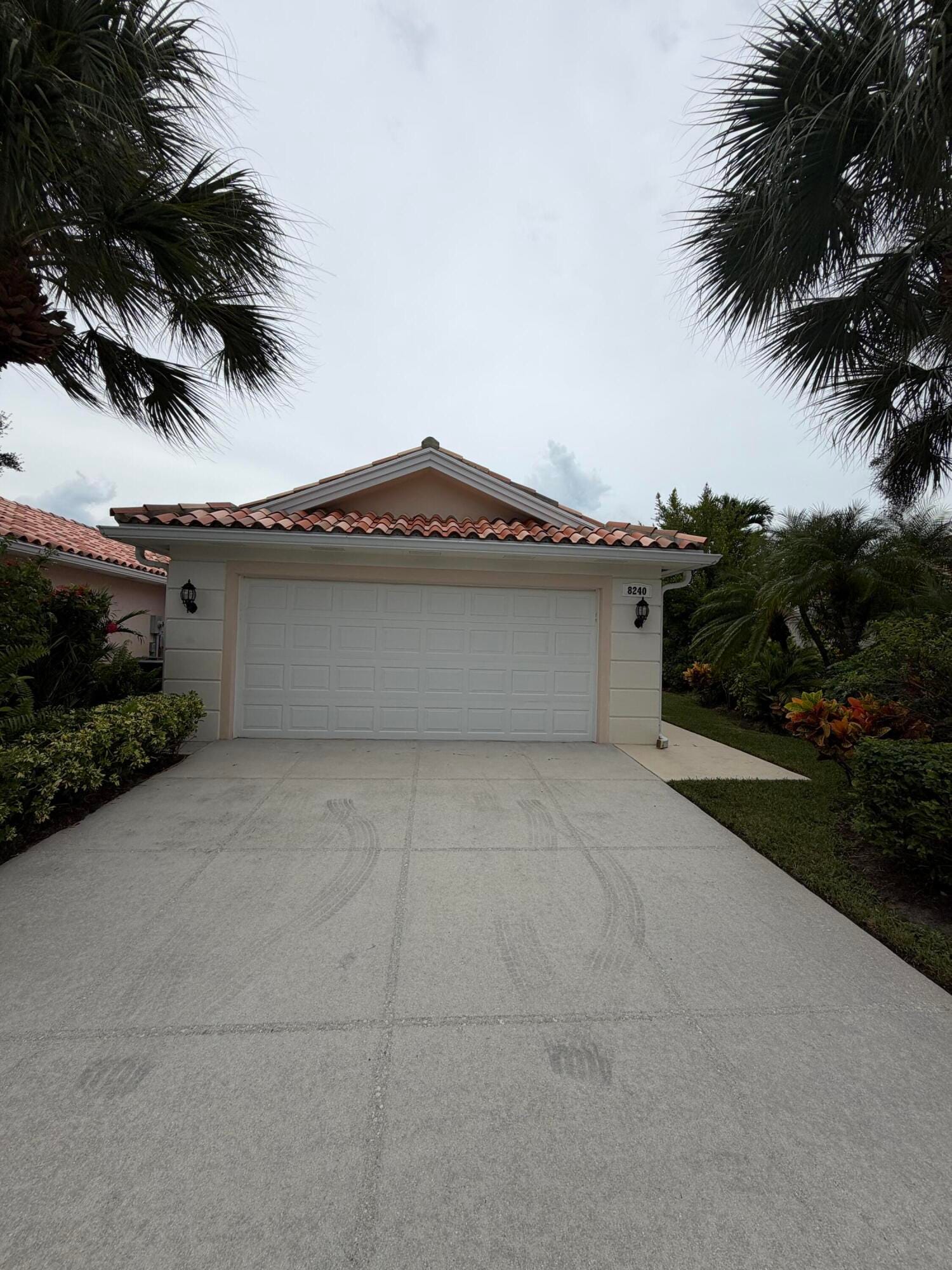 8240 SE DOUBLE TREE Drive — photo 3
