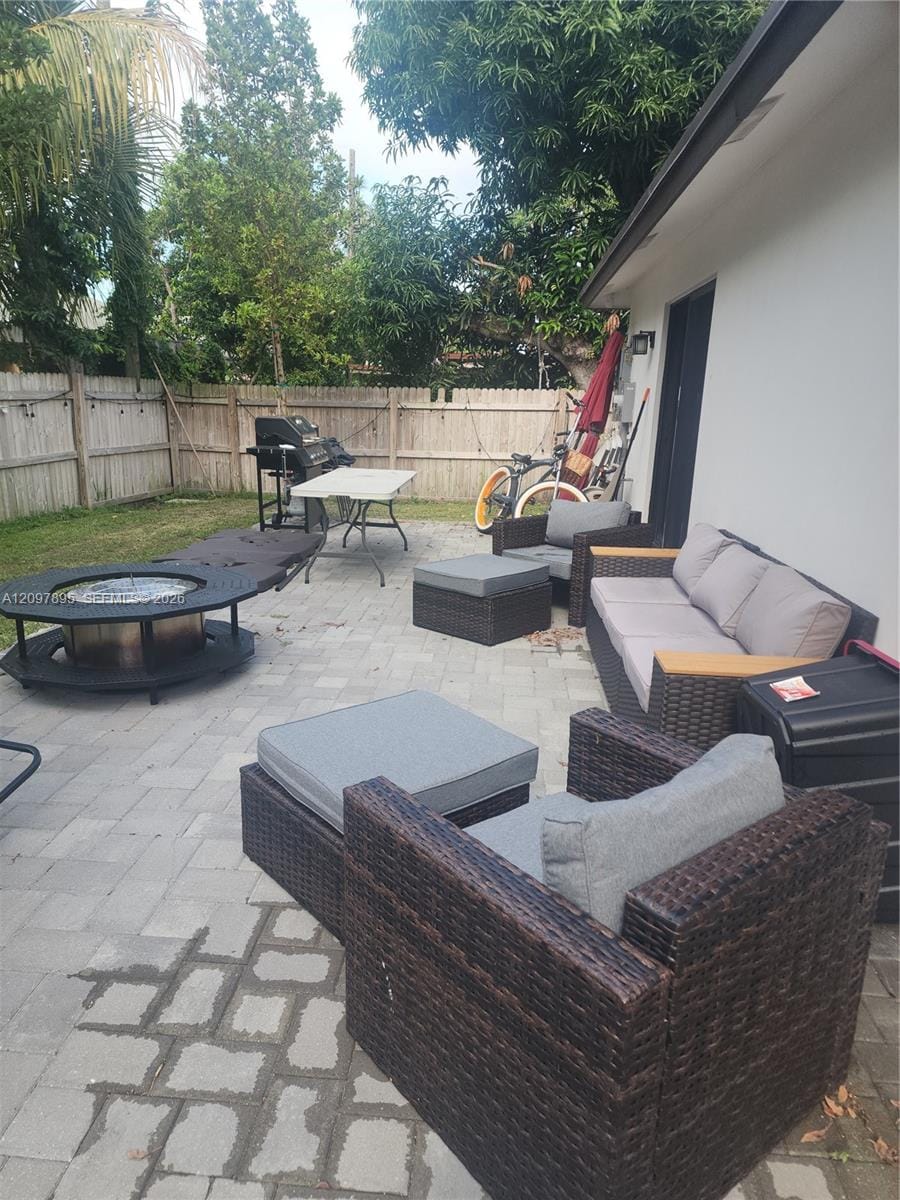 413 SW 10th Street, Delray Beach, FL 33444 photo 3
