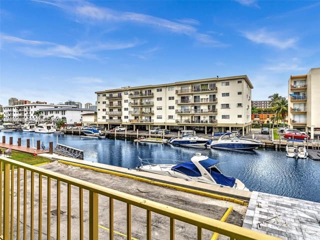 3626 NE 168th Street 301, North Miami Beach, FL 33160