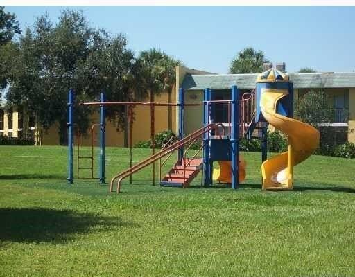 1108 MEADOWS Circle 1108, Boynton Beach, FL 33436