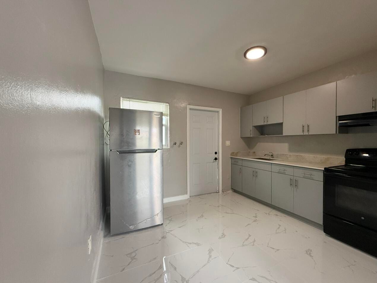 832 NW 10TH Street 2, Hallandale Beach, FL 33009 photo 2