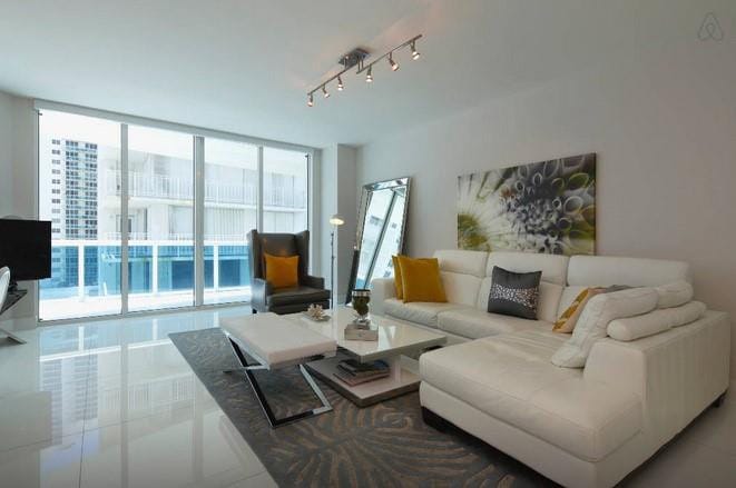 2711 S OCEAN Drive 506, Hollywood, FL 33019 photo 2