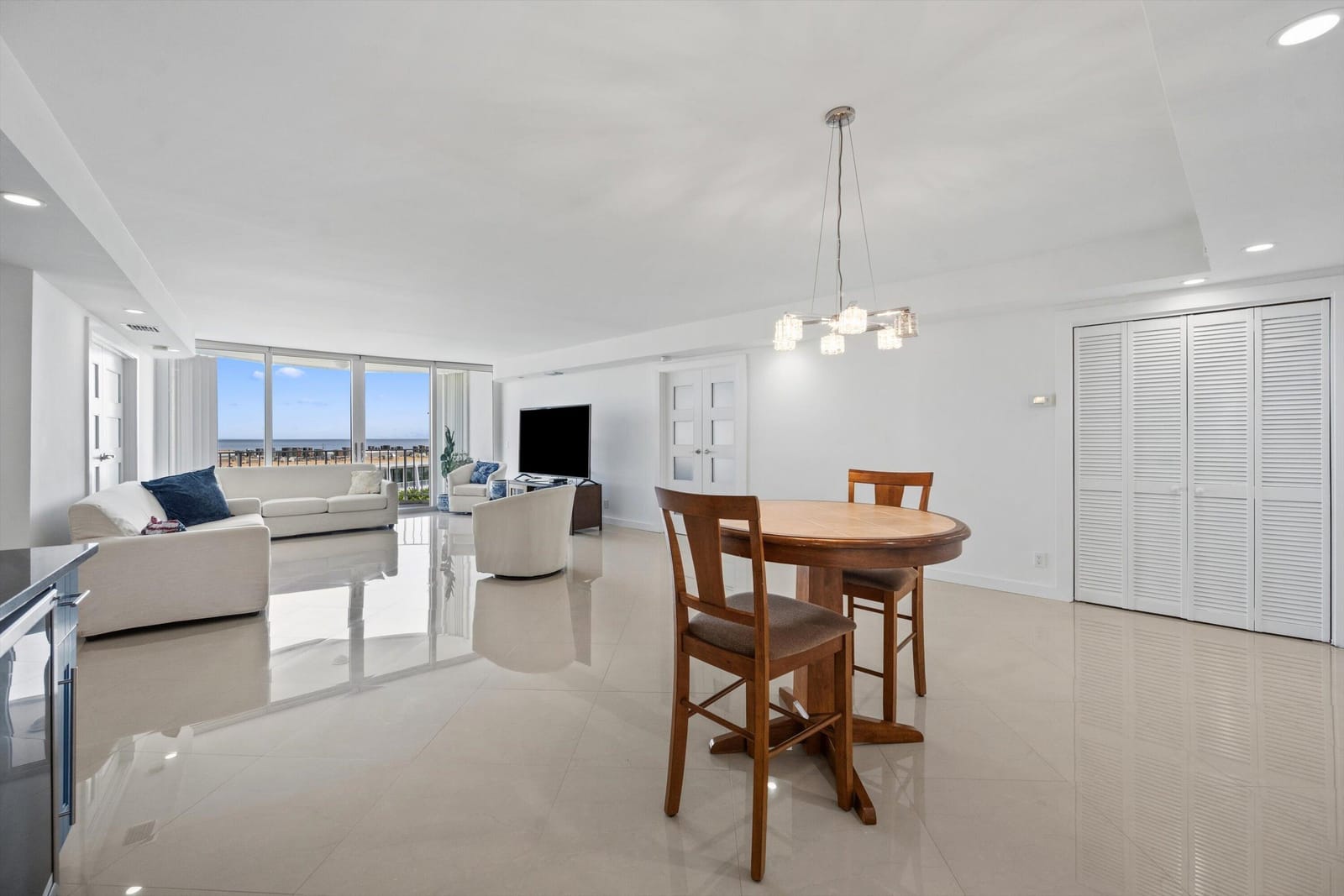 2295 S Ocean Boulevard 619 — photo 3