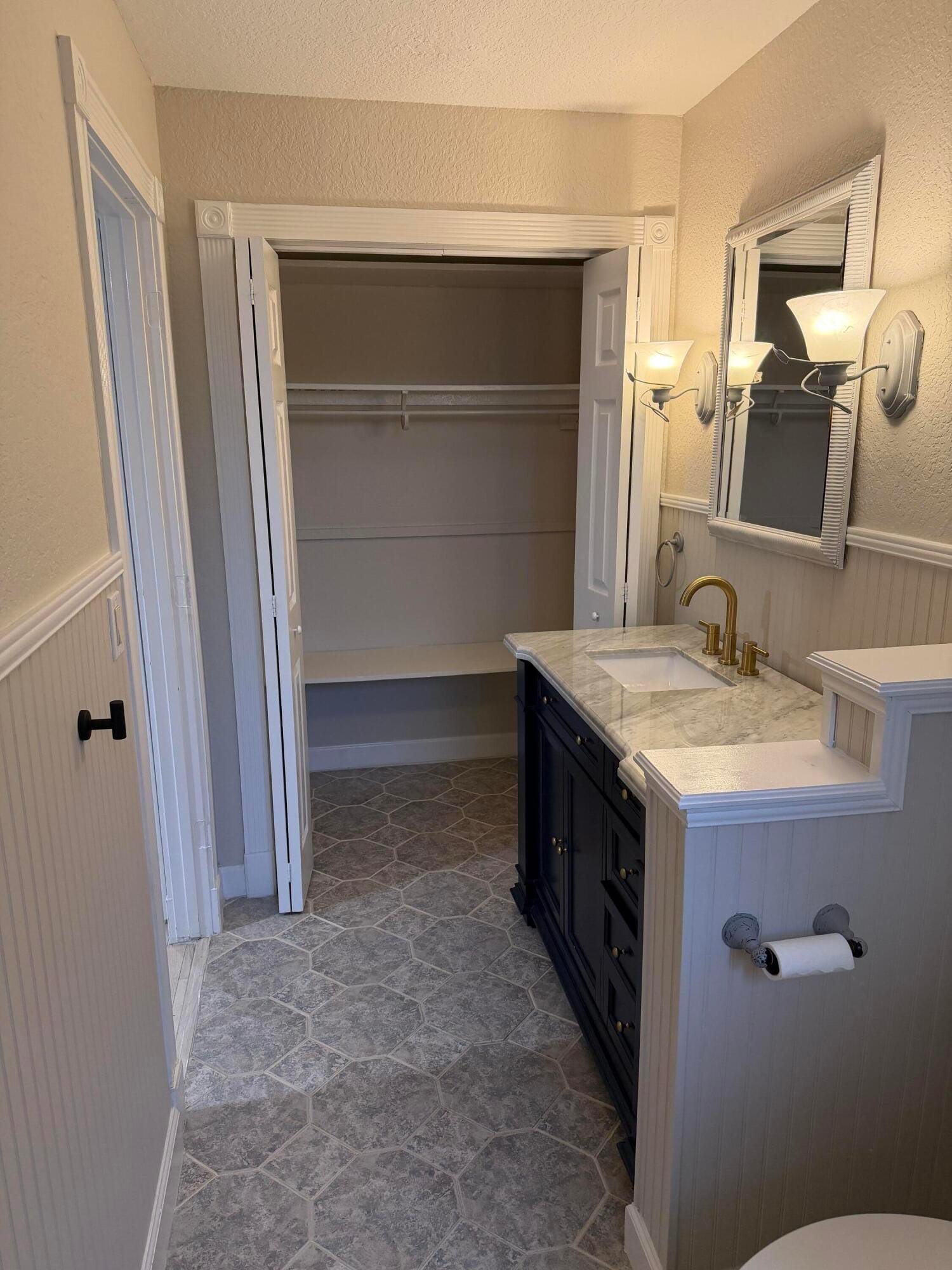 176 E 24TH Street, Riviera Beach, FL 33404 photo 11