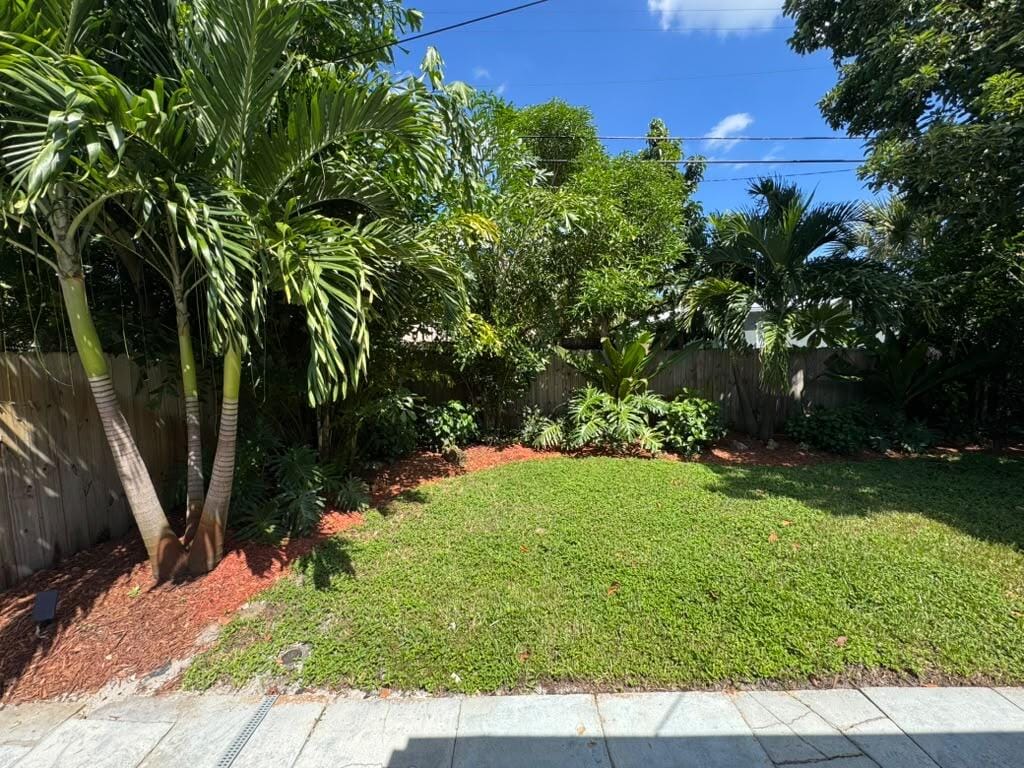 176 E 24TH Street, Riviera Beach, FL 33404 photo 6