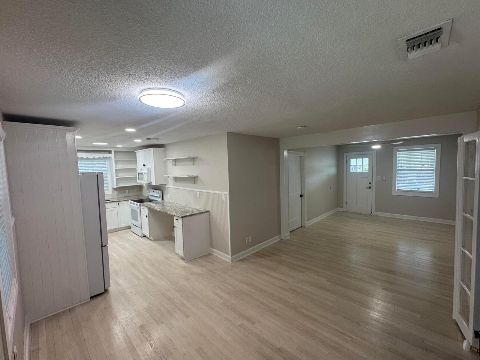 176 E 24TH Street, Riviera Beach, FL 33404 photo 7